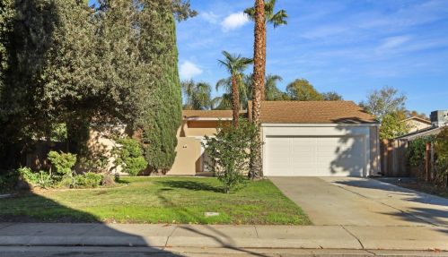 915 Cooper Ct, Stockton, CA 95210-2101