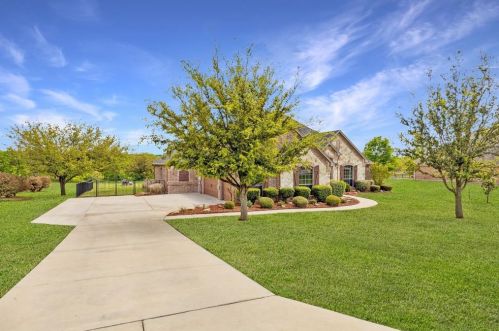 4801 Ricky Ranch Rd, Fort Worth, TX 76126-6403
