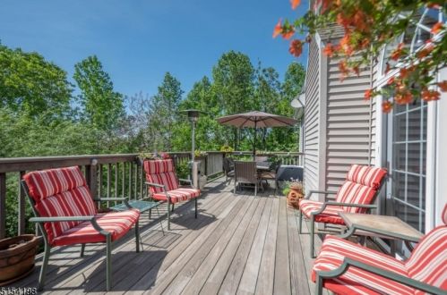 33 Roc Etam Rd, Dover NJ  07869-2427 exterior