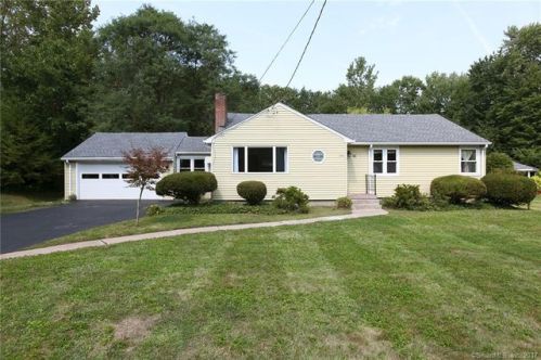 378 Wolcott Ave, Windsor CT  06095-4335 exterior