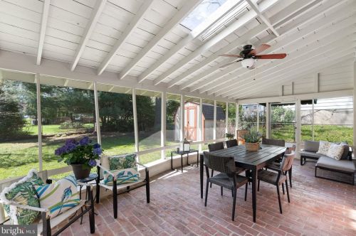 2202 Dennis Ave, Silver Spring MD  20902-4147 exterior