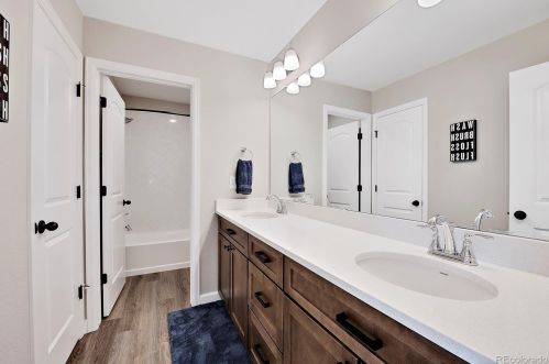 27717 Costilla Dr, Denver CO  80016 exterior