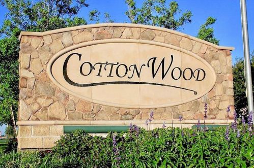 502 Enchanted Springs Dr, Richmond TX  77471-6422 exterior