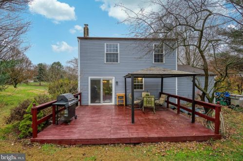 116 Tracy Berg Rd, Lancaster PA  17603-9417 exterior