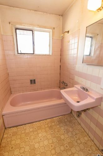 9055 Beechwood Dr, Denver CO  80229-4050 exterior