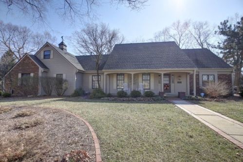 901 Park Lane Dr, Champaign, IL 61821-7009