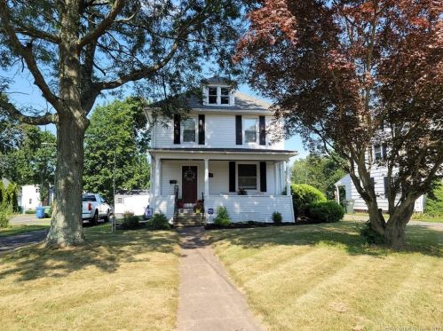 285 Meriden Ave, Southington, CT 06489-3656