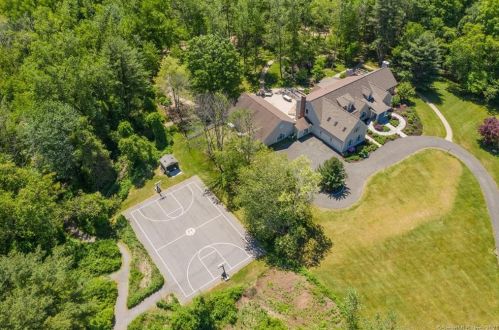 27 Pond View Ln, East Hampton, CT 06447-1574