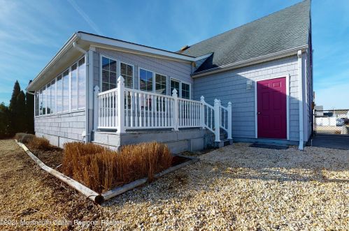 69 Topsail Ct, Berkeley Township, NJ 08721-1409