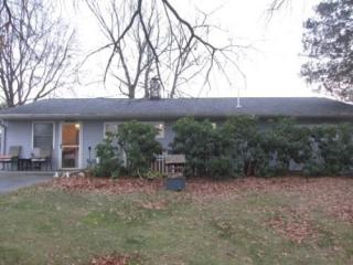 97 Blue Ridge Dr, Levittown PA  19057-3052 exterior