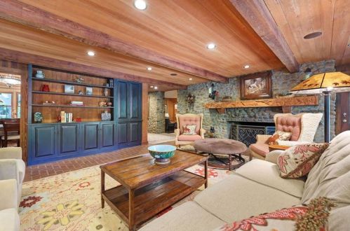 1630 Brandon Hall Dr, Atlanta GA  30350-3703 exterior