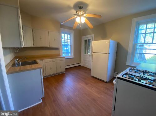 342 Hillcrest Ave, Trenton NJ  08618-2510 exterior