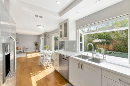 22 Delamesa, Irvine CA  92620-1838 exterior