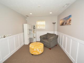 3057 Armory Dr, Indianapolis IN  46208-5084 exterior