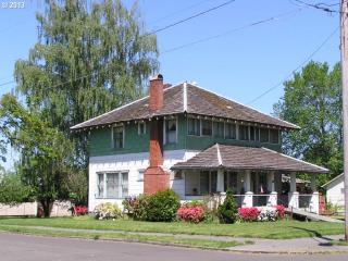 224 Swiegle Ave, Liberal, OR 97038-8112