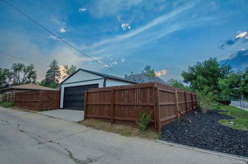 2590 Locust St, Denver CO  80207-3450 exterior
