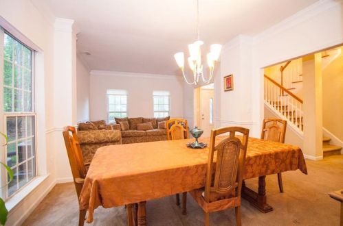 2865 Fairburn Cir, Atlanta GA  30331-6000 exterior