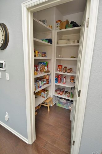 4990 Valdai Way, Aurora CO  80015-6792 exterior