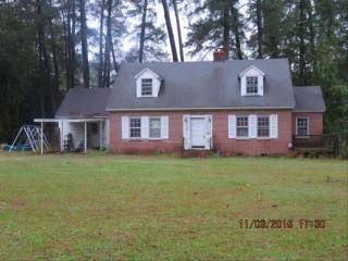 1303 Greenland Dr, Florence, SC 29505-2711