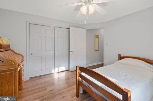 750 Walnut St, Hanover PA 17331-2051 exterior