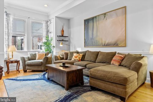 1019 19 St, Philadelphia PA  19146-2938 exterior