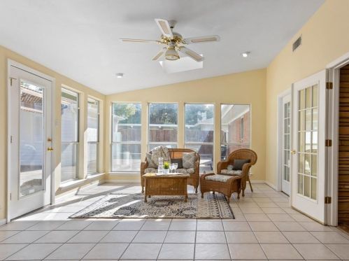 4344 Selkirk Dr, Fort Worth TX  76109-5043 exterior