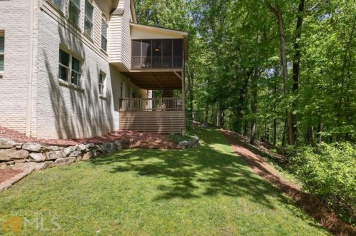 280 Cameron Ridge Dr, Atlanta GA  30328-4709 exterior