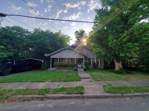 601 Park St, Commerce, TX 75428-2119