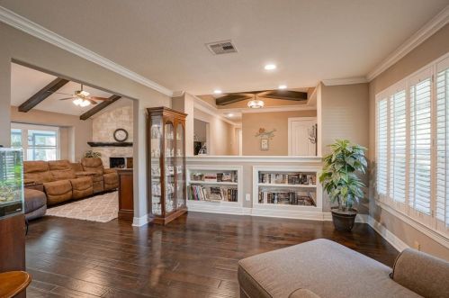 2021 Willowwisp, Taylor Lake Village TX  77586-3312 exterior