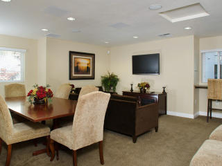 264 Rancho Del Oro Dr, Oceanside CA  92057-7301 exterior
