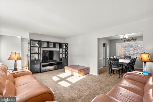 2845 Gunarette Way, Silver Spring MD 20906-1863 exterior