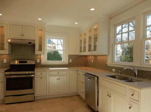 8 Bolling Pl, Greenwich CT  06830-6537 exterior