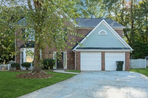 1102 Tuscany Cir, Marietta, GA 30060-7539
