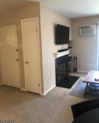 605 Ridge Mews, Wood-Ridge NJ  07075-1352 exterior
