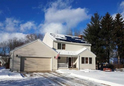 3 Beverly Ln, Dover, NH 03820-4355