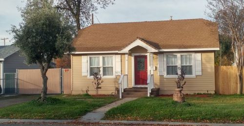 1240 6th Ave, Corning, CA 96021-3024