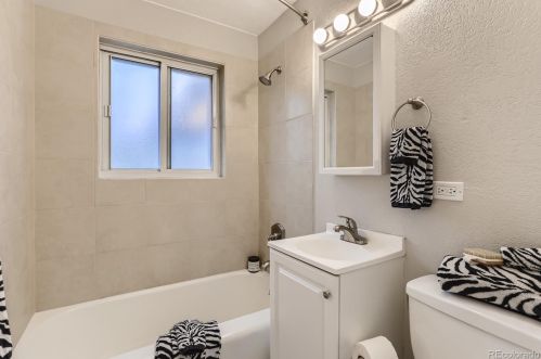 2646 Poplar St, Denver CO  80207-2929 exterior
