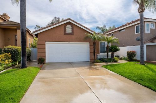 938 Dylan Way, Anaheim CA  92808-1515 exterior