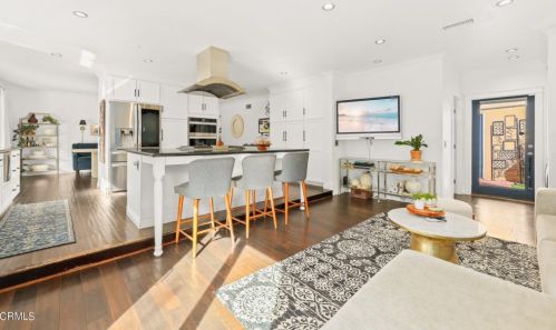 2358 Caracas St, Glendale CA  91214-3003 exterior