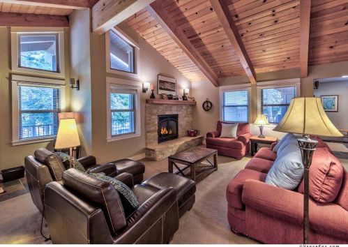 1505 Logging Trl, Truckee, CA 96161-4019