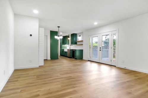 2510 Carlow Dr, Austin TX  78745-4328 exterior