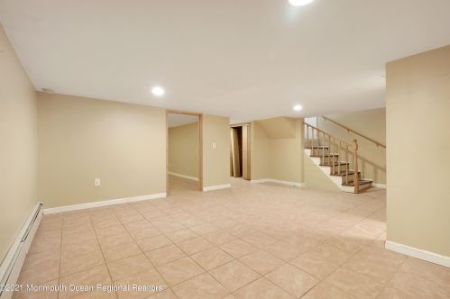 1415 Asbury Ave, Tinton Falls NJ 07712-5701 exterior