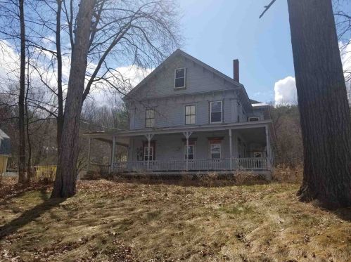 99 Chestnut St, Unity NH  03743-5870 exterior