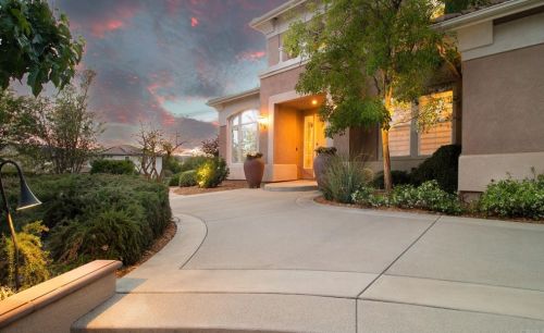 2106 Canyon View Ln, Redlands, CA 92373-6972