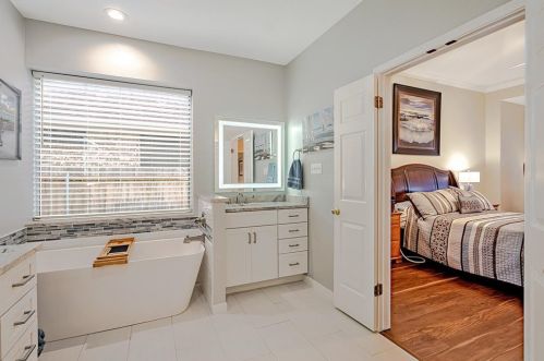 15920 Braesgate Dr, Austin TX  78717-4817 exterior