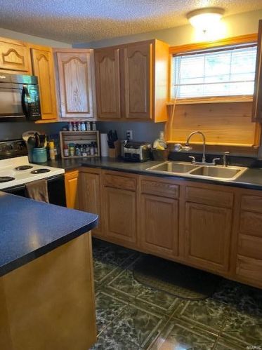 750 Watson Rd, Spring Bluff, MO 63080-2237