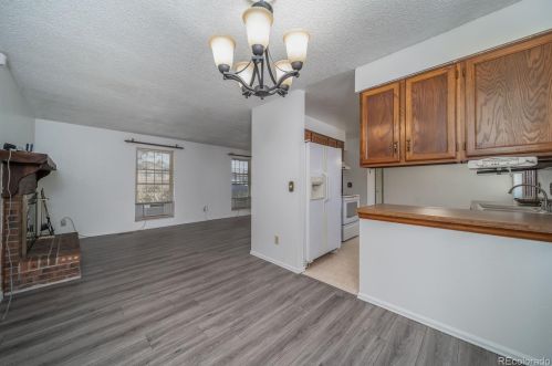 1549 Evanston St, Aurora CO 80012-5714 exterior