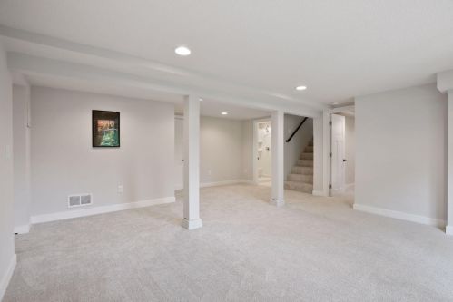 1647 Jersey Ave, Minneapolis MN  55426-2144 exterior
