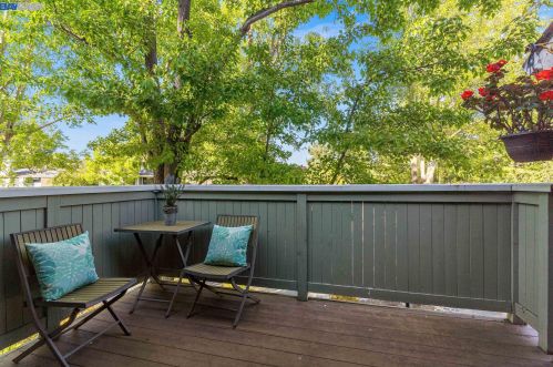 200 Compton Cir, San Ramon CA  94583-1652 exterior