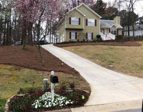 8630 Sapphire Ln, Gainesville, GA 30506-6755